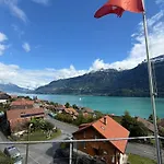 Alpine - Direct & Mountain View