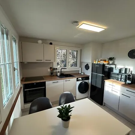 Alpine - Direct & Mountain View