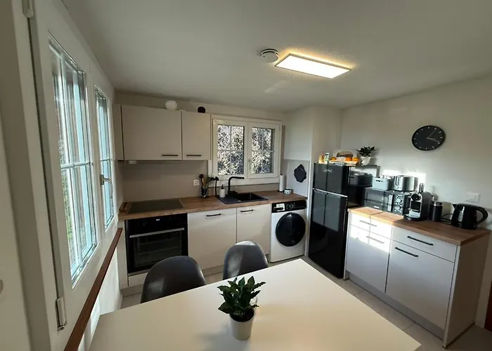 Alpine - Direct & Mountain View