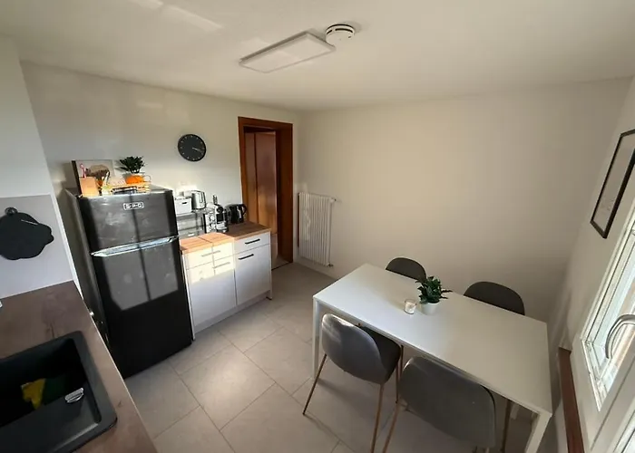 Alpine - Direct & Mountain View